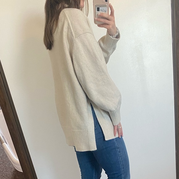 H&M cream turtleneck sweater size women’s small - Picture 6 of 9